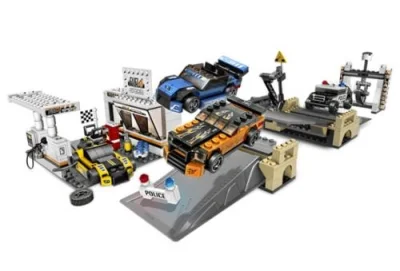 LEGO® Set 8135 - Bridge Chase