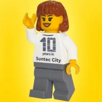 LEGO® Set SUNTEC-2 - Celebrating 10 Years at Suntec City - Female Minifigure