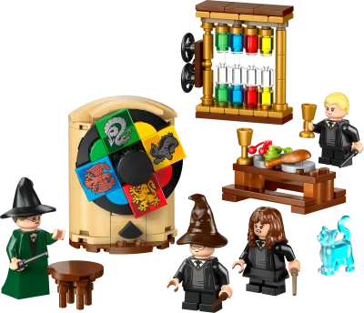 LEGO® Set 76460 - Hogwarts Castle: Sorting Hat Ceremony