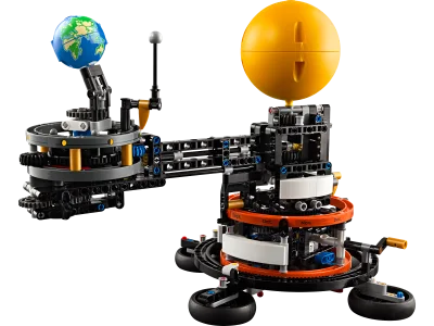 LEGO® Set 42179 - Planet Earth and Moon in Orbit