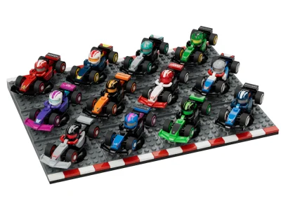 LEGO® Set EG00157 - Display Podium for F1 Collectible Race Cars