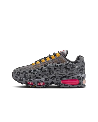LEGO® Set 5010243 - Nike Air Max 95 x LEGO Collection - Big Kids' Shoes