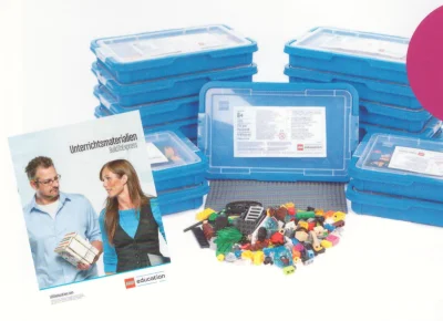 LEGO® Set 5004643 - BuildToExpress Package - 8 Students